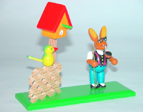 Osterhasenvater am Jägerzaun